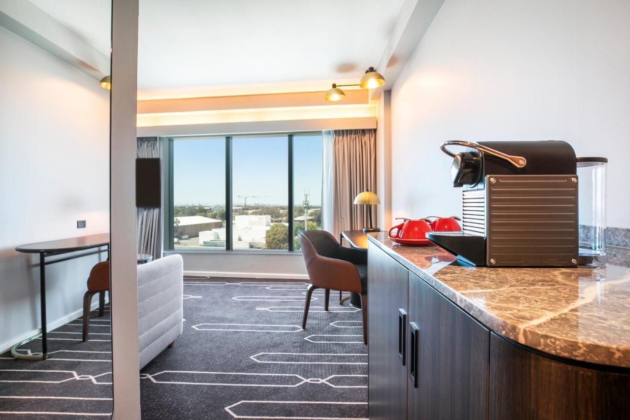 Отель Crowne Plaza Sydney Airport By Ihg Экстерьер фото
